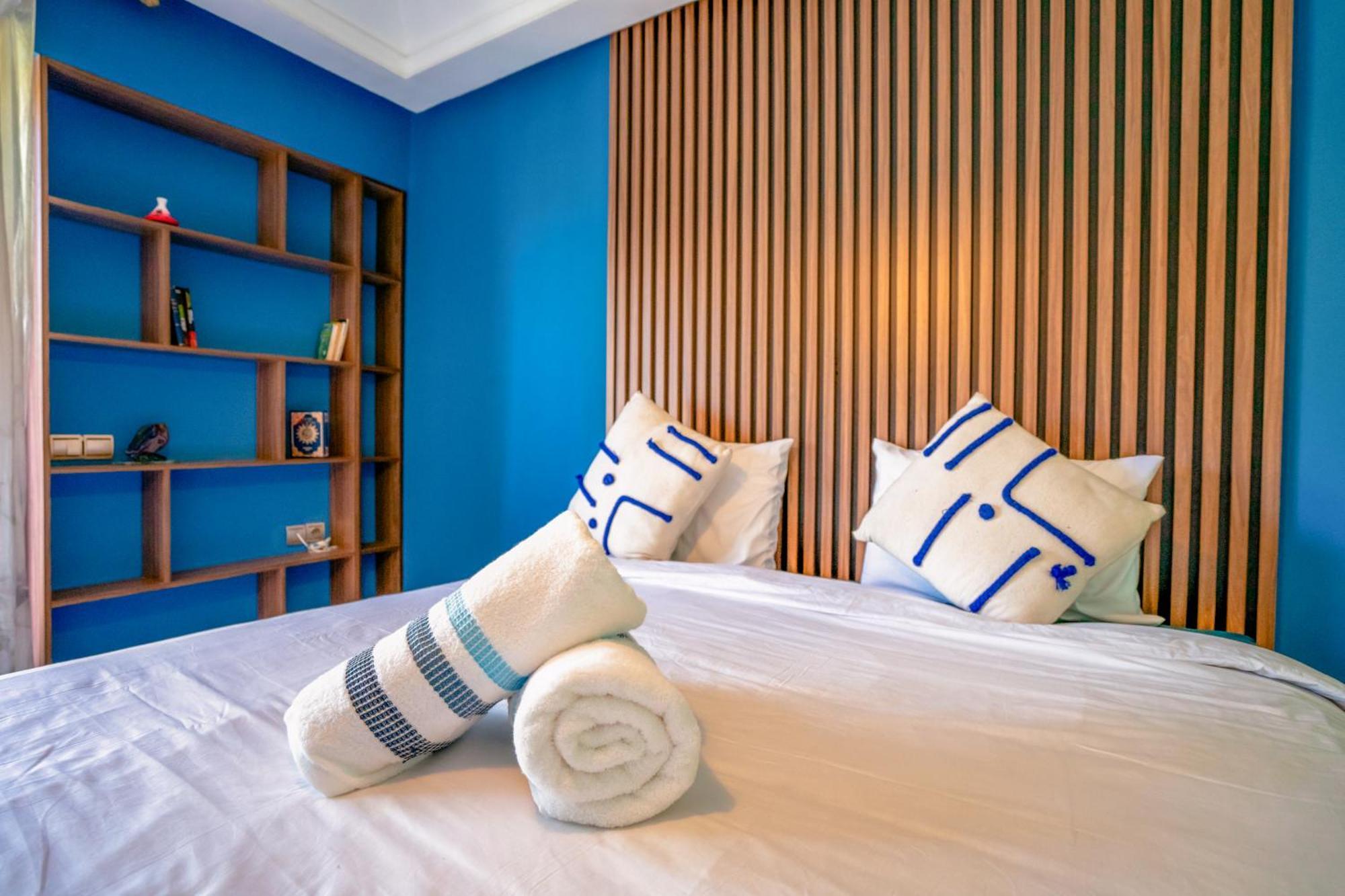 Vue Imprenable Sur Les Jardins De La D Yves Saint Laurent Apartment *