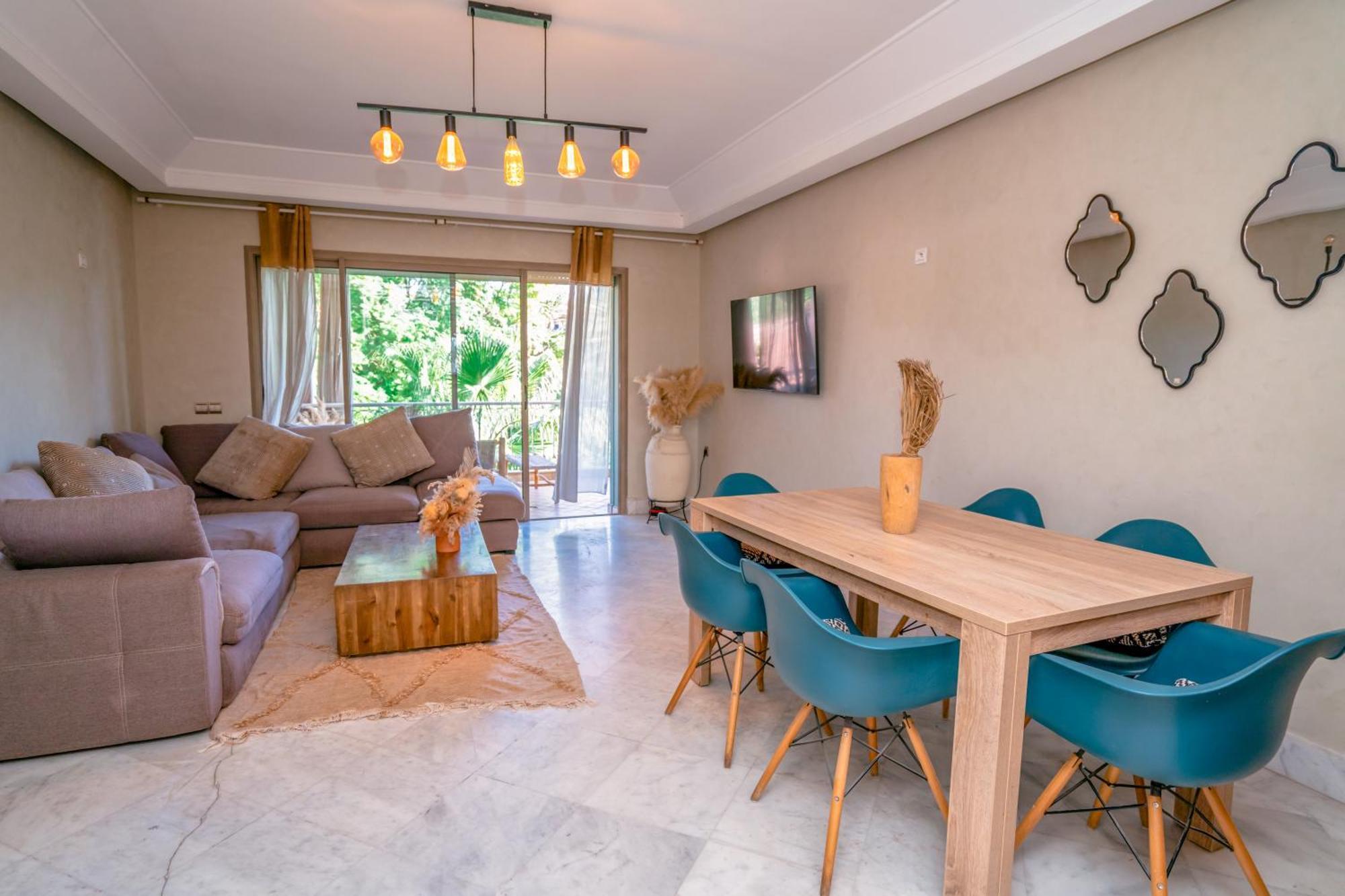 Vue Imprenable Sur Les Jardins De La D Yves Saint Laurent Apartment